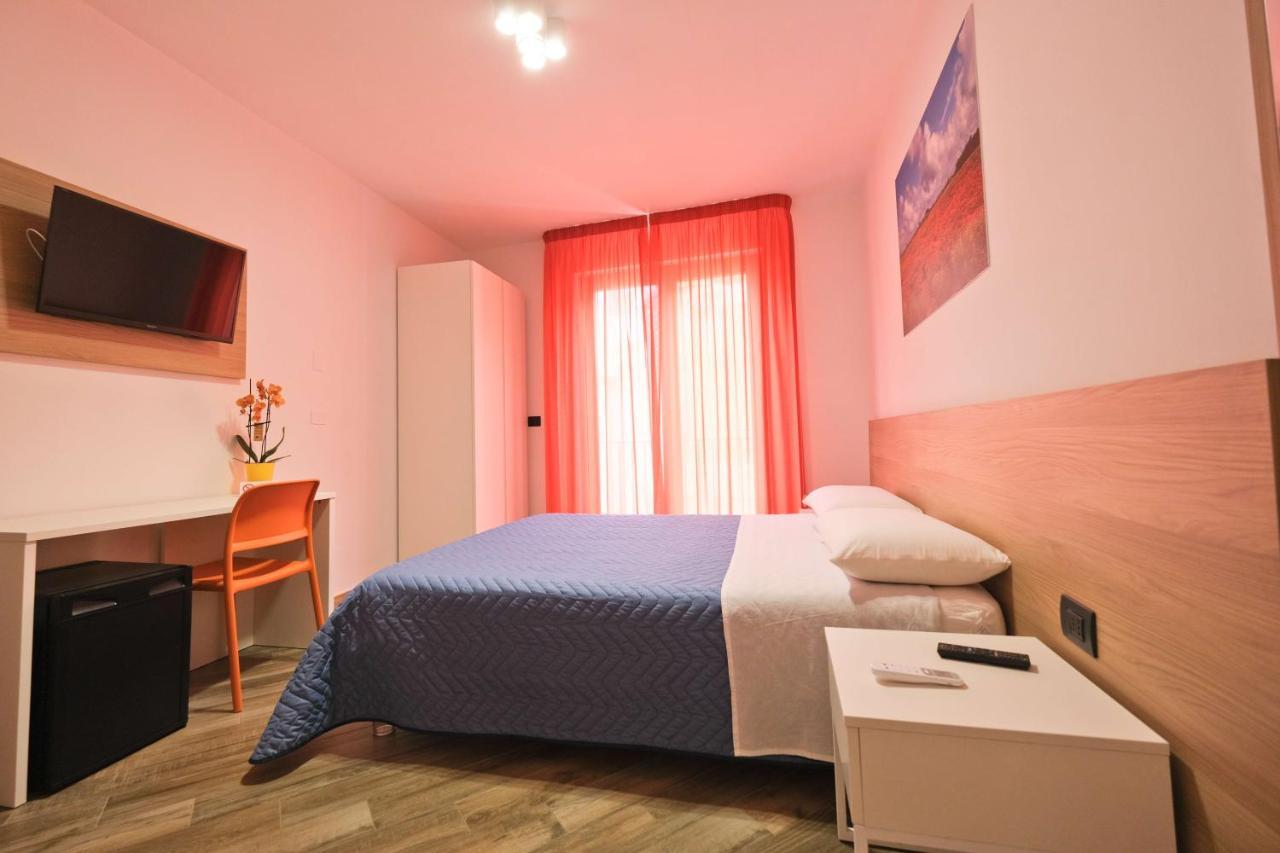 Il Porto Affittacamere B&B Бриндізі Екстер'єр фото