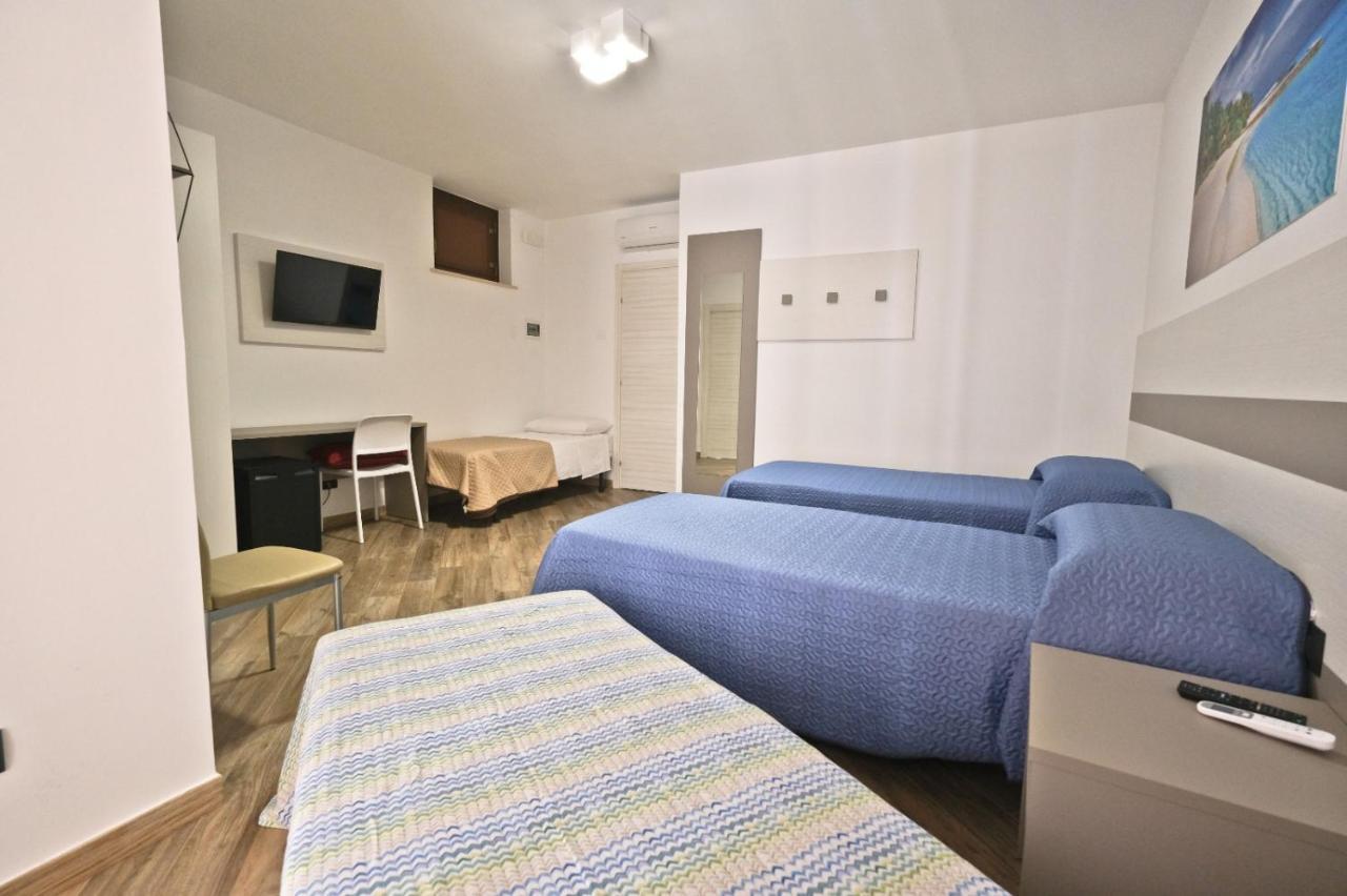 Il Porto Affittacamere B&B Бриндізі Екстер'єр фото